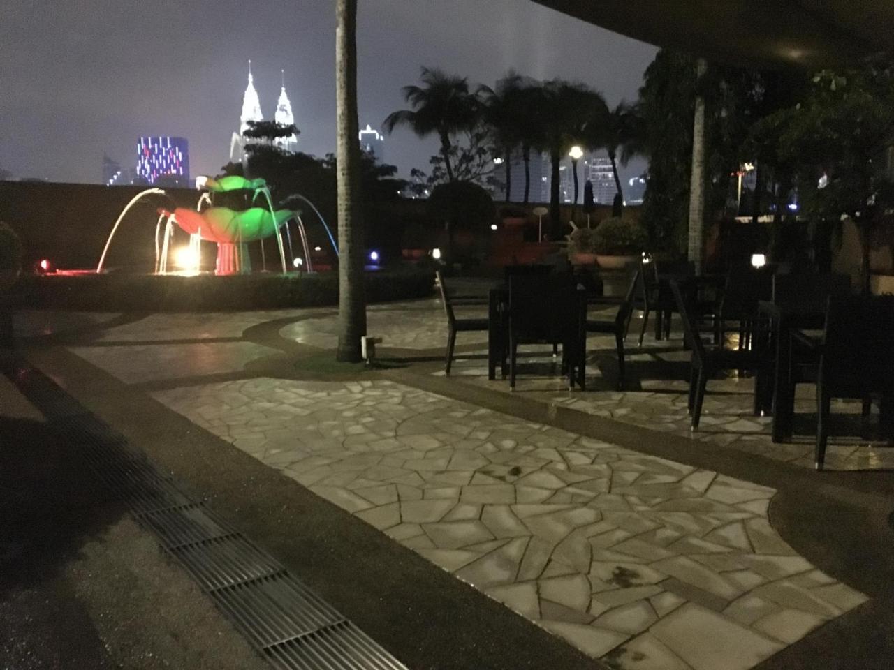 Times Square Residences Kuala Lumpur Luaran gambar